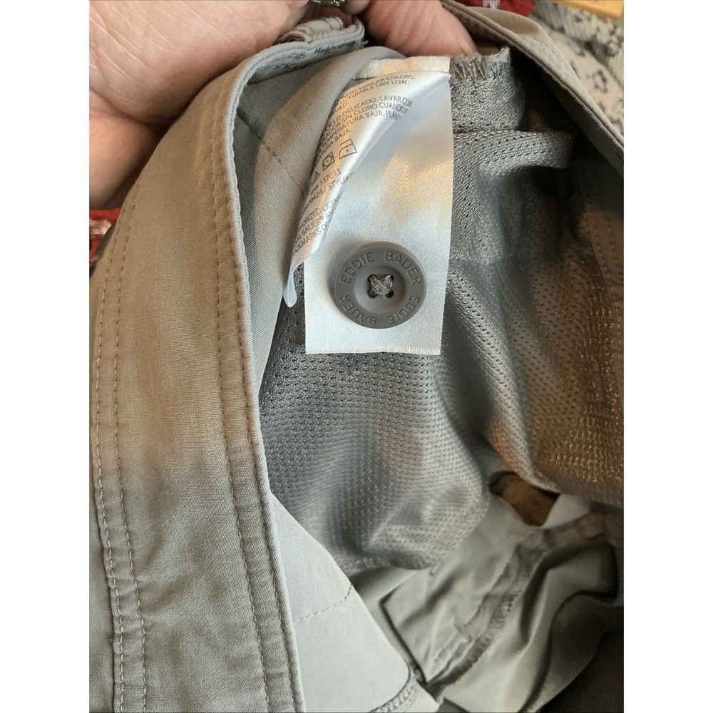 2 Eddie Bauer Womens Cargo Hiking Golf Shorts Sz 14 Gray Khaki - Picture 16 of 16